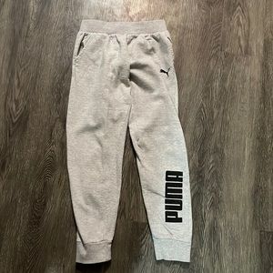 Kids puma sweatpants Size M